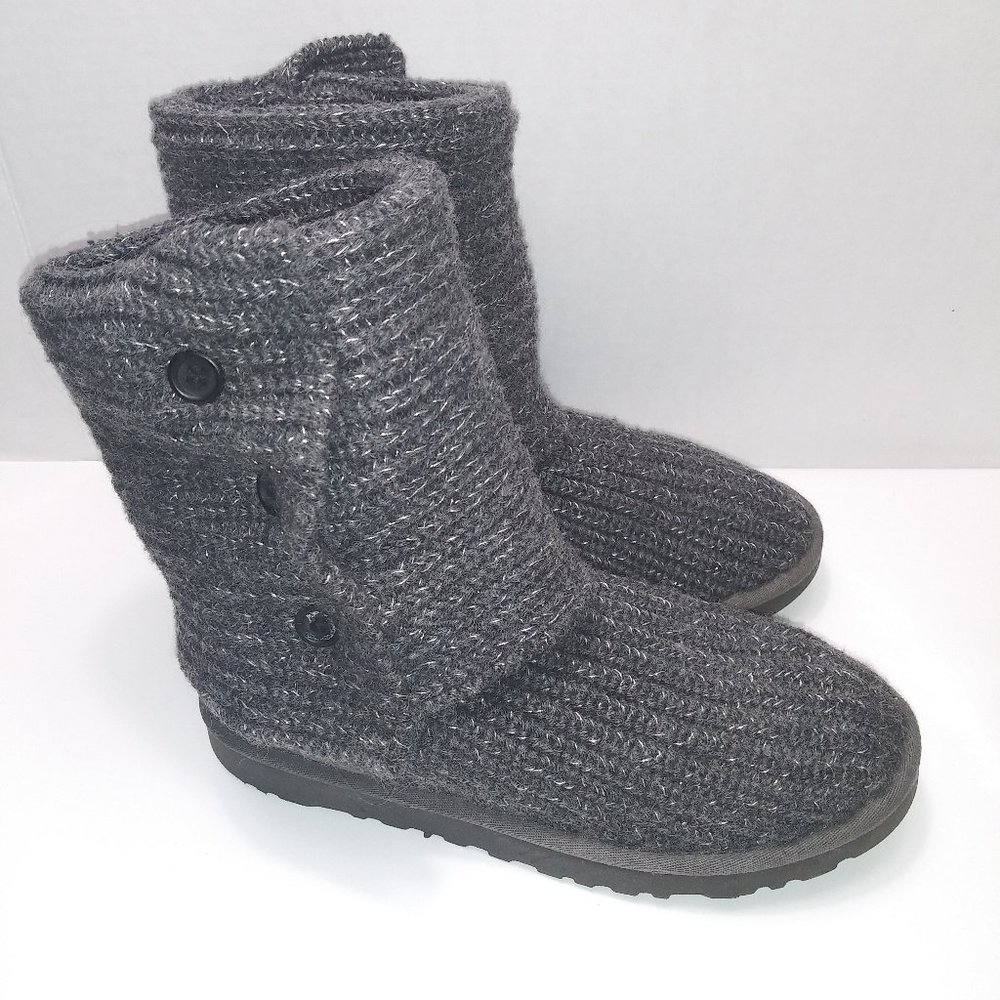 UGG  Women's Classic Cardy Boots size 7